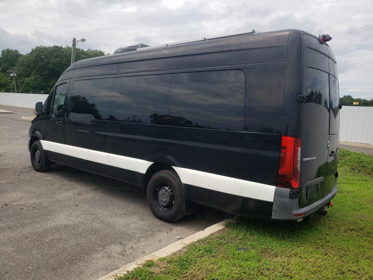 2020 Mercedes-Benz Sprinter 2500 - Image 2