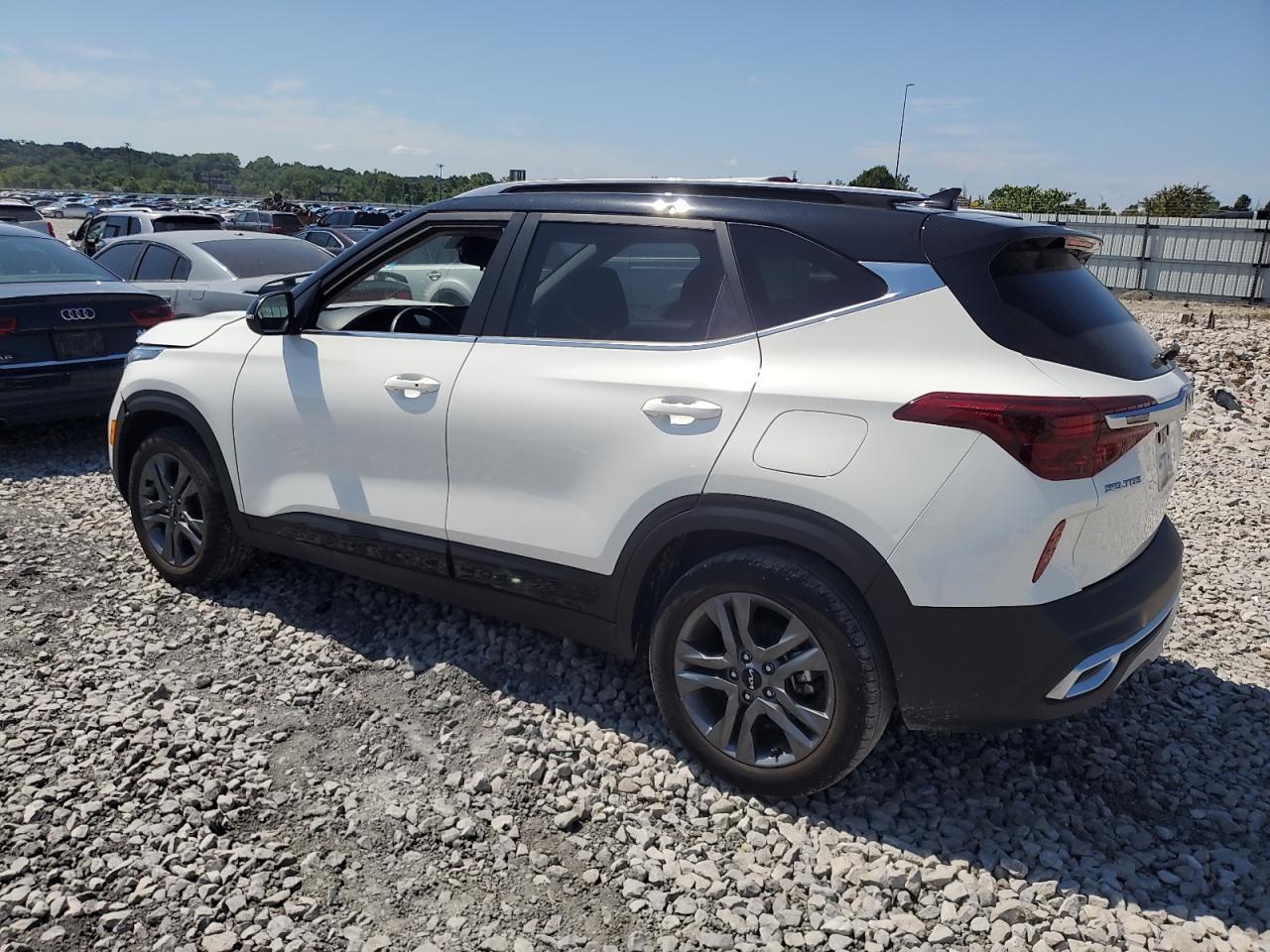 2023 Kia Seltos S - Фото 2