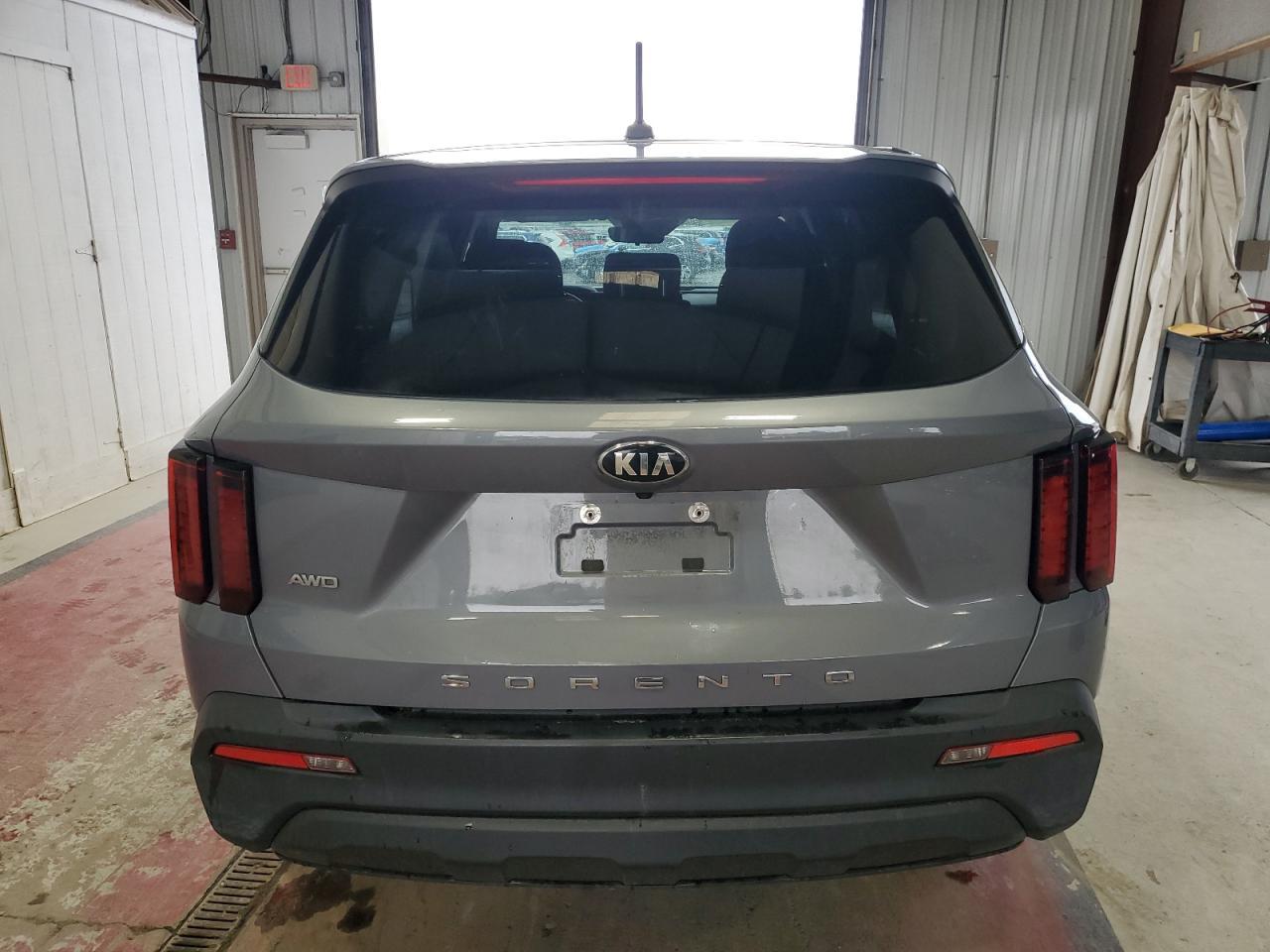 2021 Kia Sorento Lx - Image 6