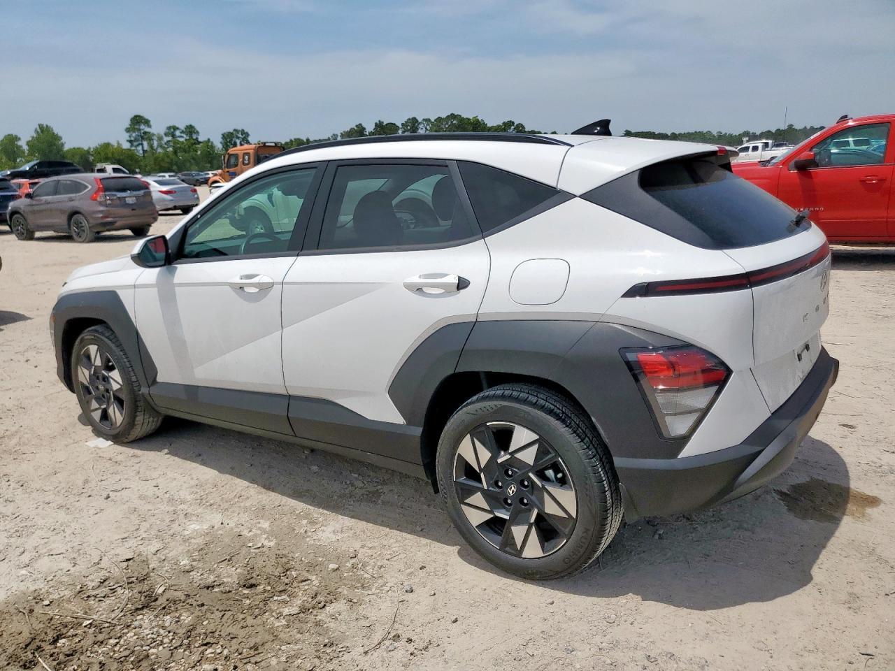 2024 Hyundai Kona Sel - Image 2