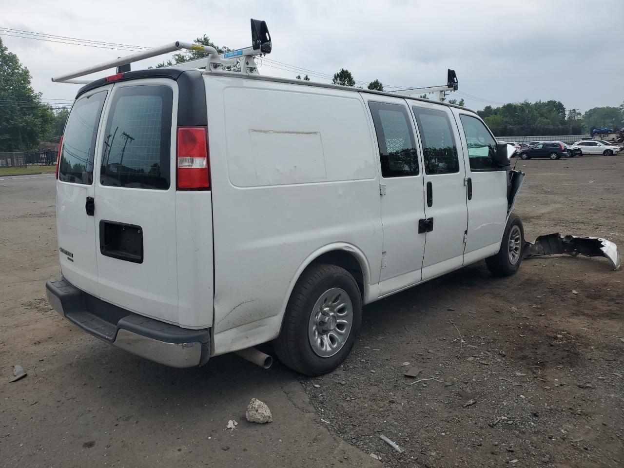 2014 Chevrolet Express G1500 - Фото 3