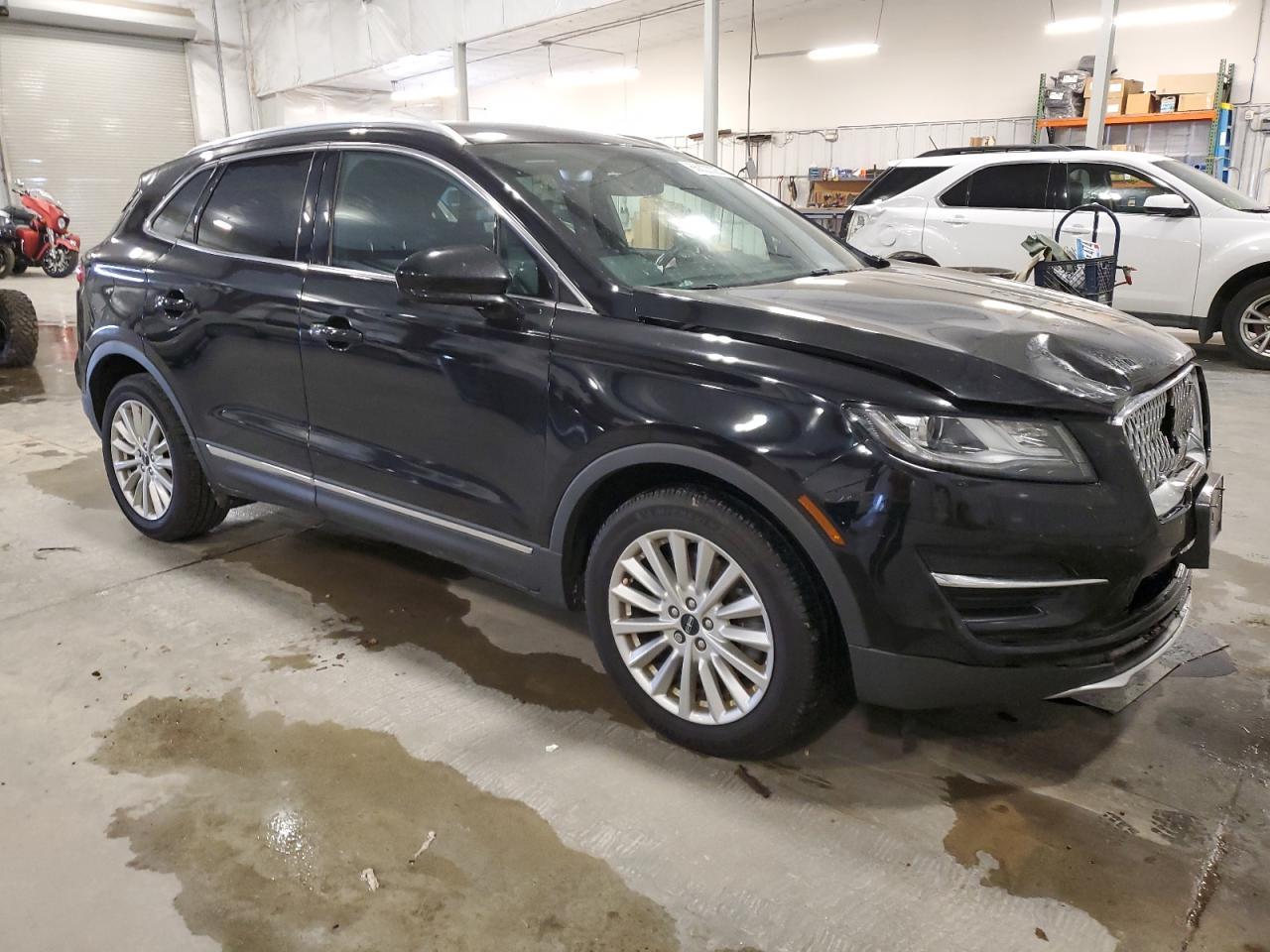 2019 Lincoln Mkc - Фото 4