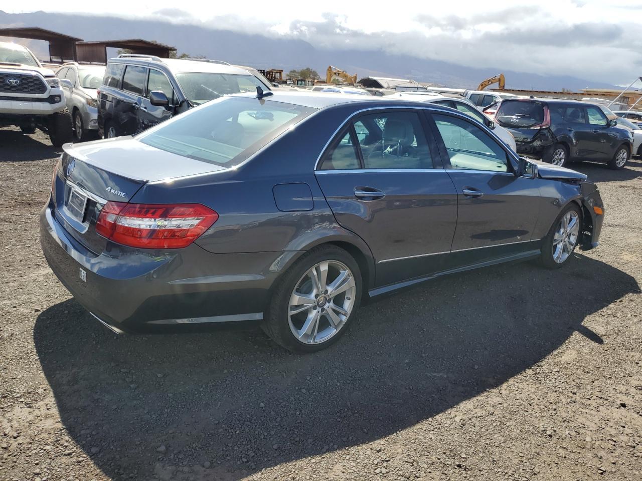 2013 Mercedes-Benz E 350 4Matic - Фото 3