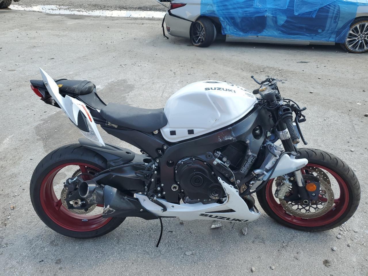 2025 Suzuki Gsx-R600