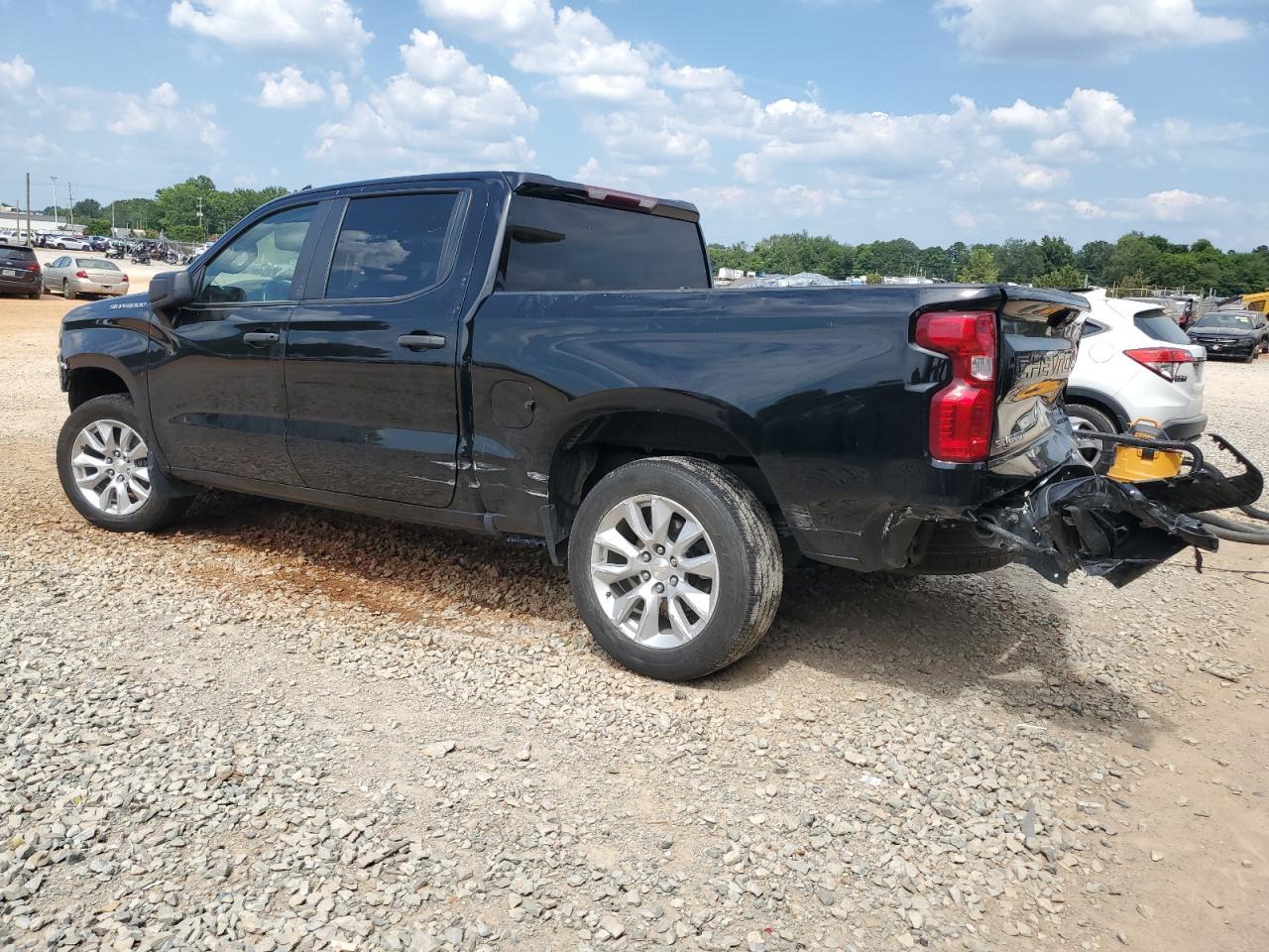 2022 Chevrolet Silverado C1500 Custom - Фото 2