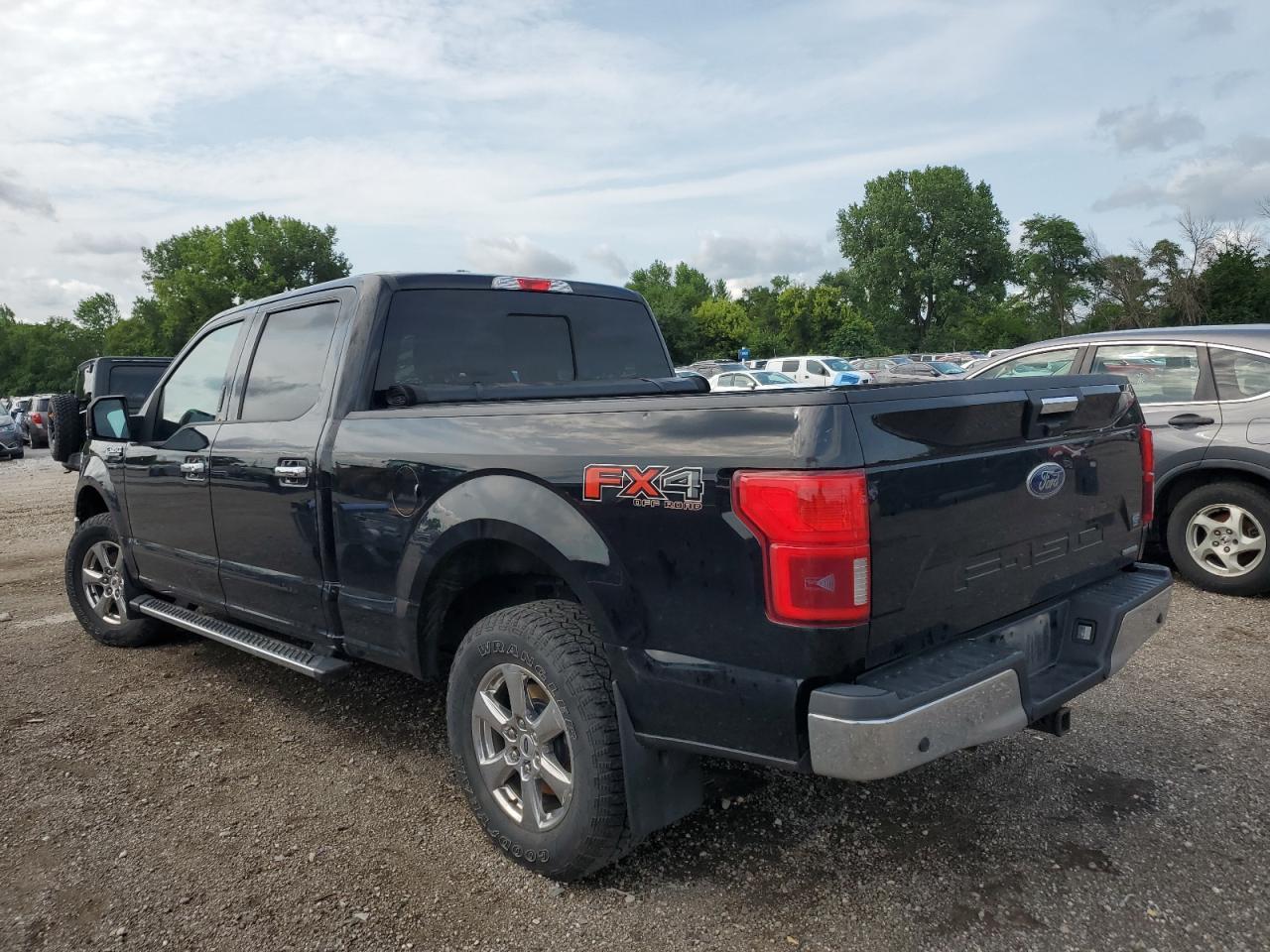 2018 Ford F150 Supercrew - Фото 2