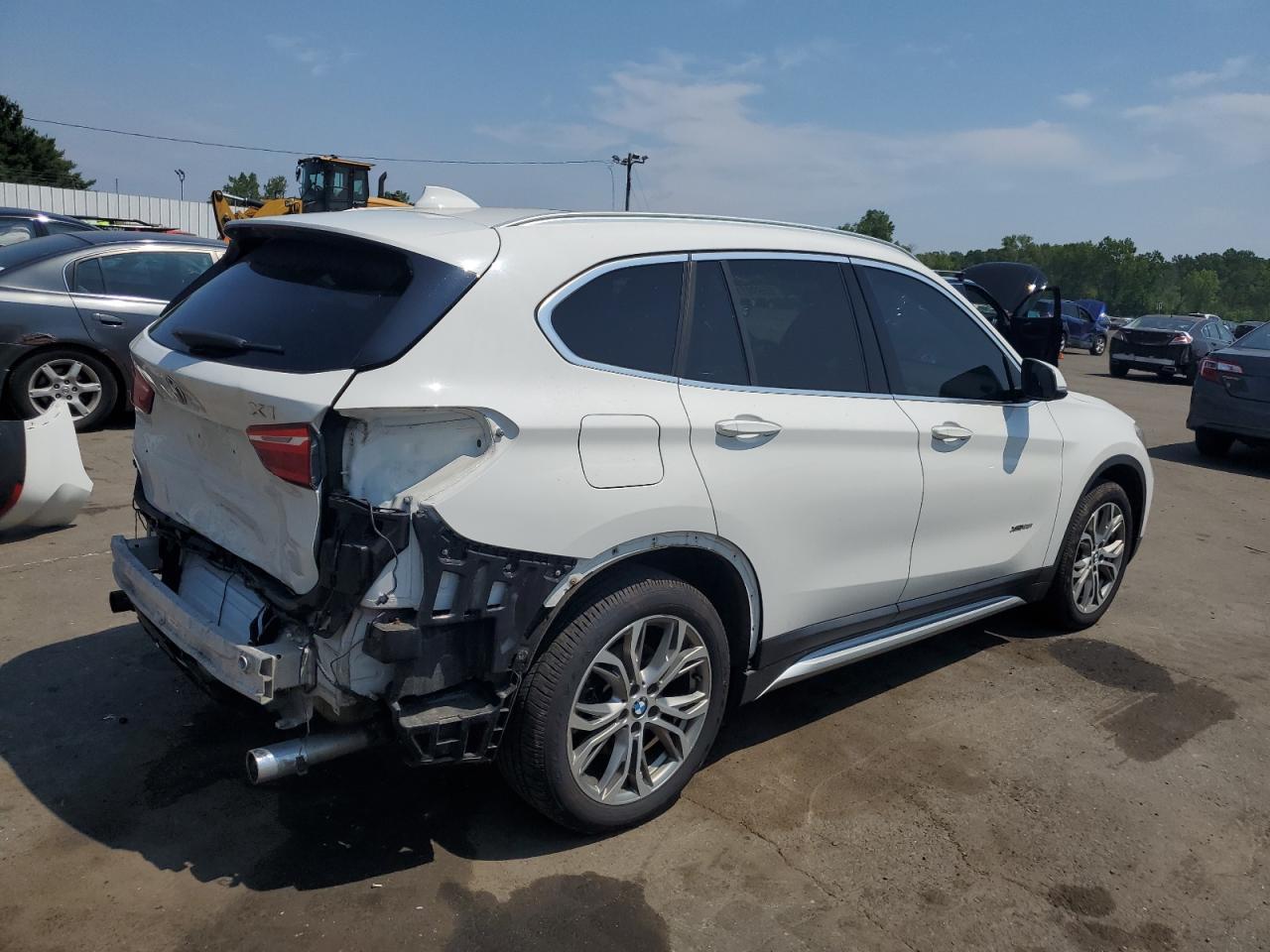 2017 BMW X1 xDrive28I - Image 3