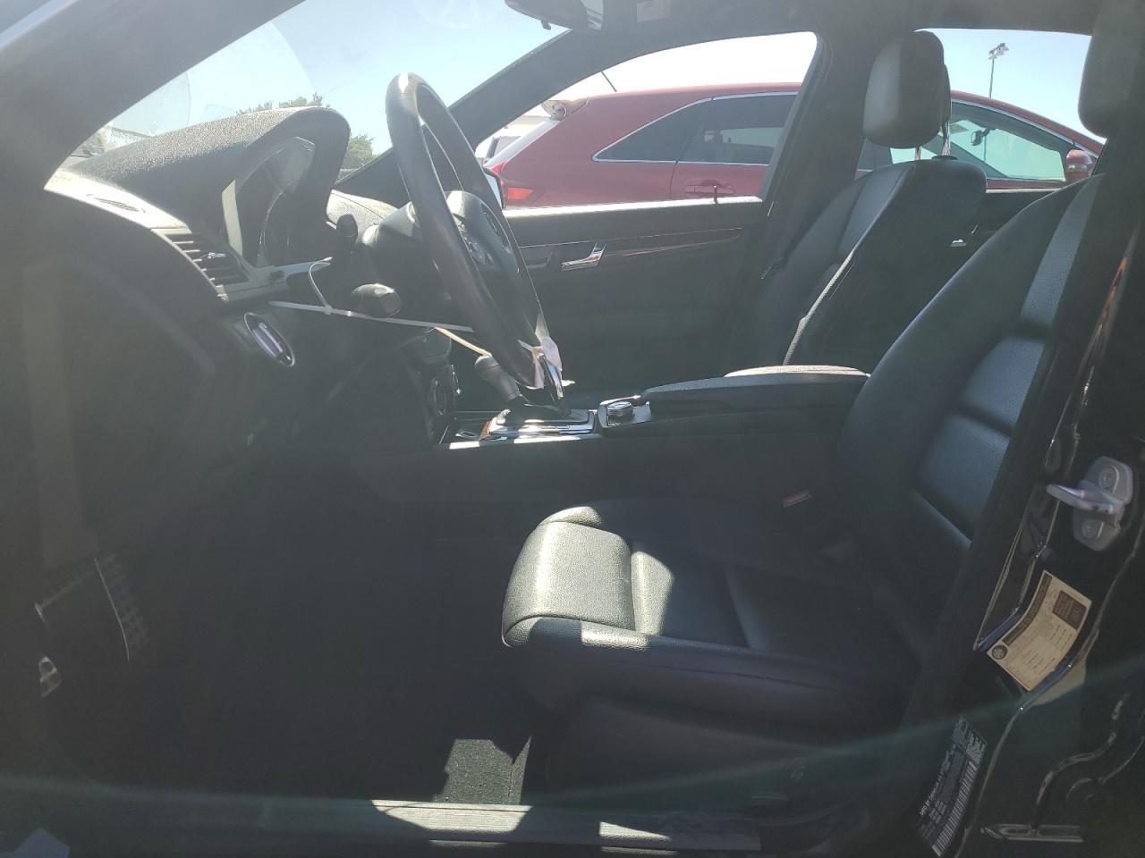 2011 Mercedes-Benz C 300 - Фото 7