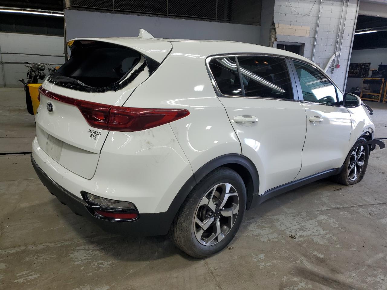2020 Kia Sportage Lx - Фото 3