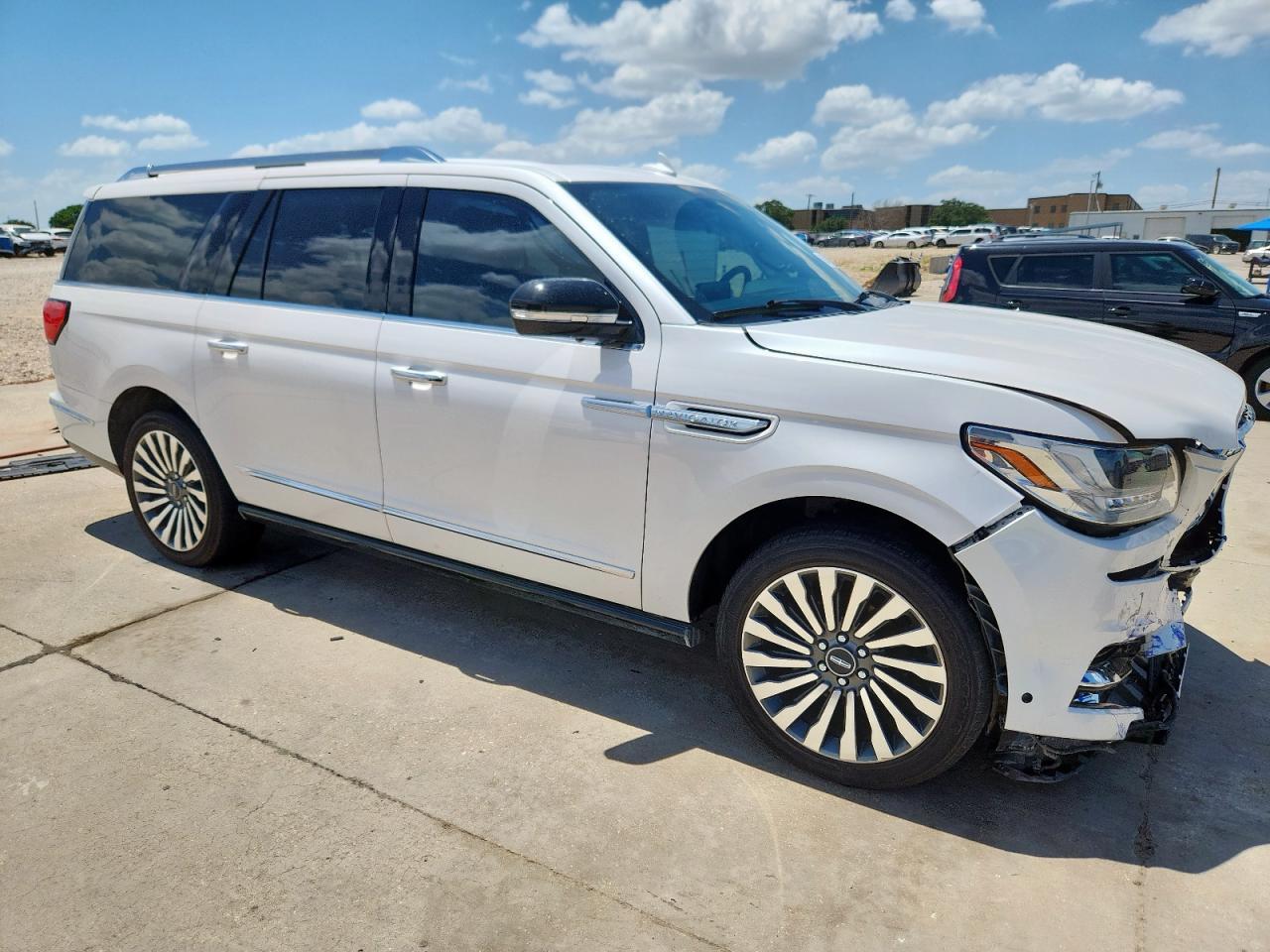2018 Lincoln Navigator L Reserve - Image 4