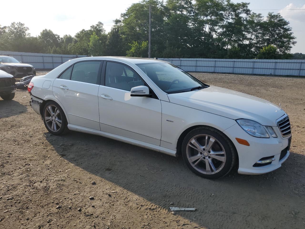 2012 Mercedes-Benz E 350 4Matic - Фото 4