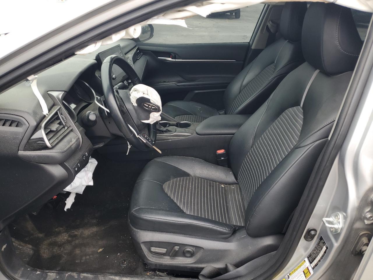 2021 Toyota Camry Se - Фото 7