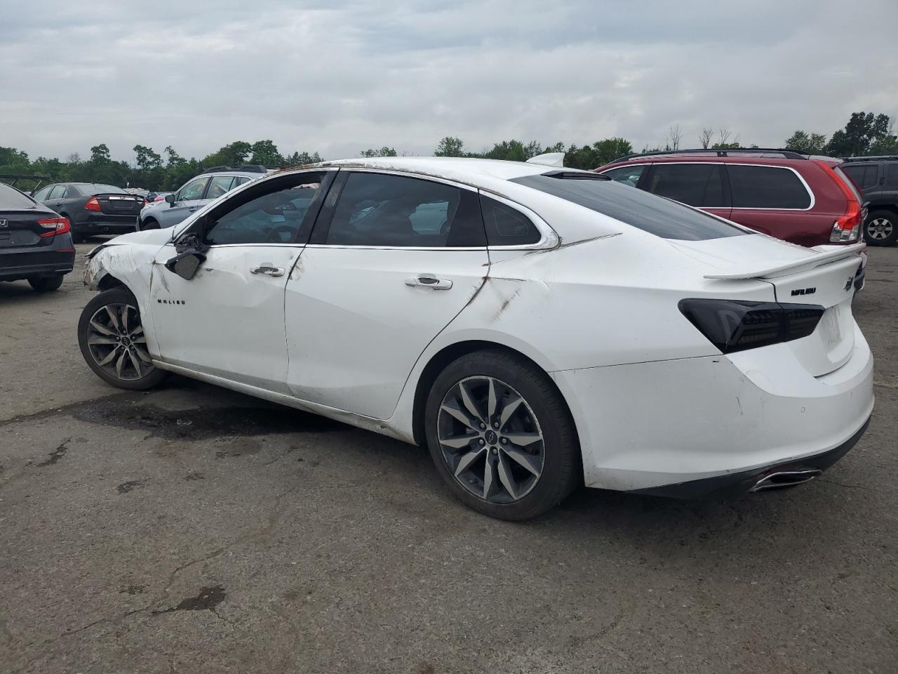 2022 Chevrolet Malibu Rs - Фото 2