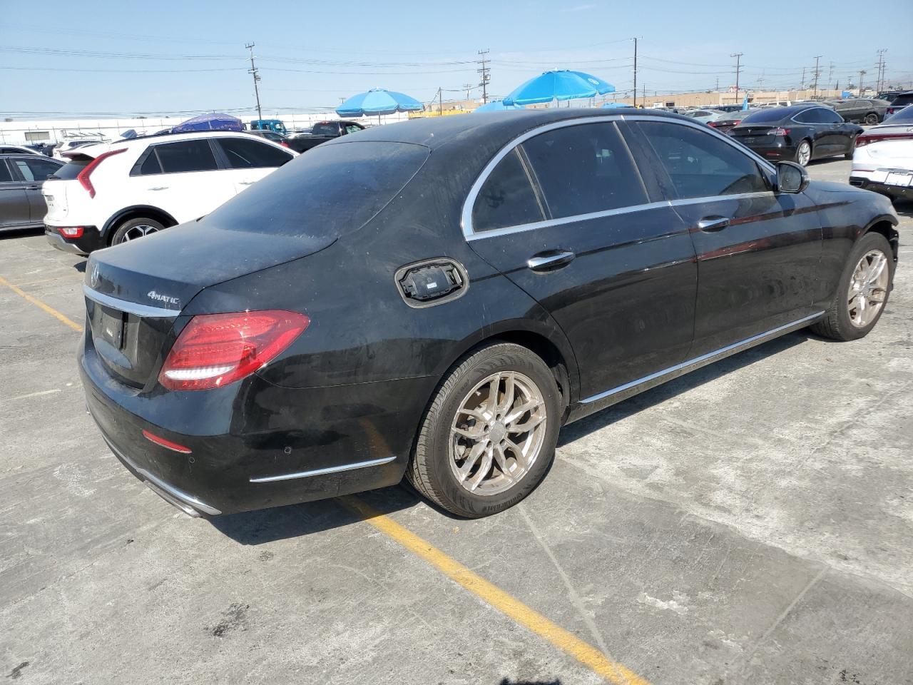 2017 Mercedes-Benz E 300 4Matic - Image 3
