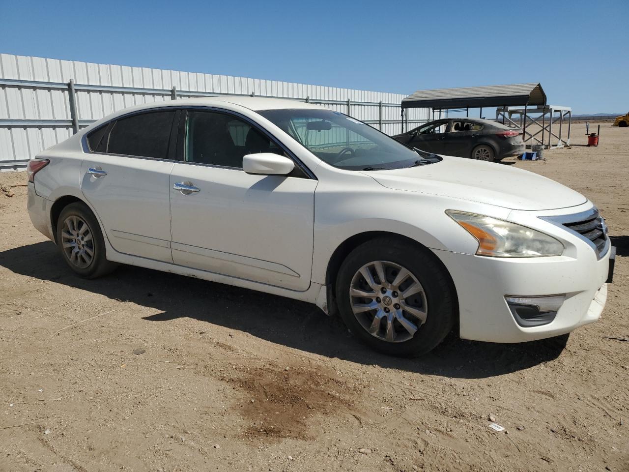 2015 Nissan Altima 2.5 - Фото 4