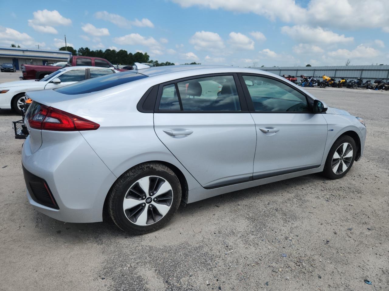 2019 Hyundai Ioniq - Image 3