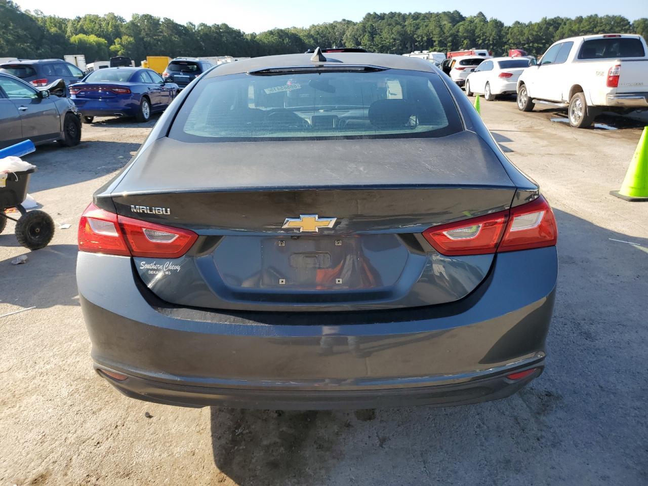 2017 Chevrolet Malibu Ls - Фото 6