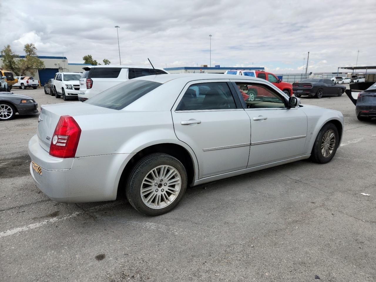 2008 Chrysler 300 Touring - Image 3