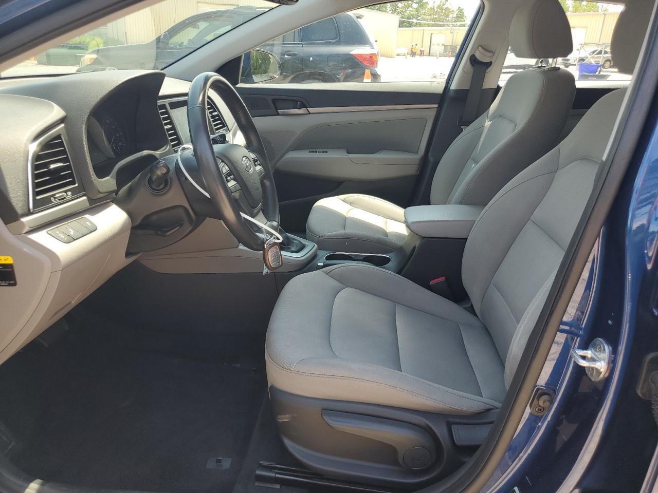 2018 Hyundai Elantra - Image 7