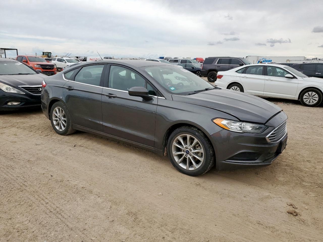 2017 Ford Fusion Se - Фото 4