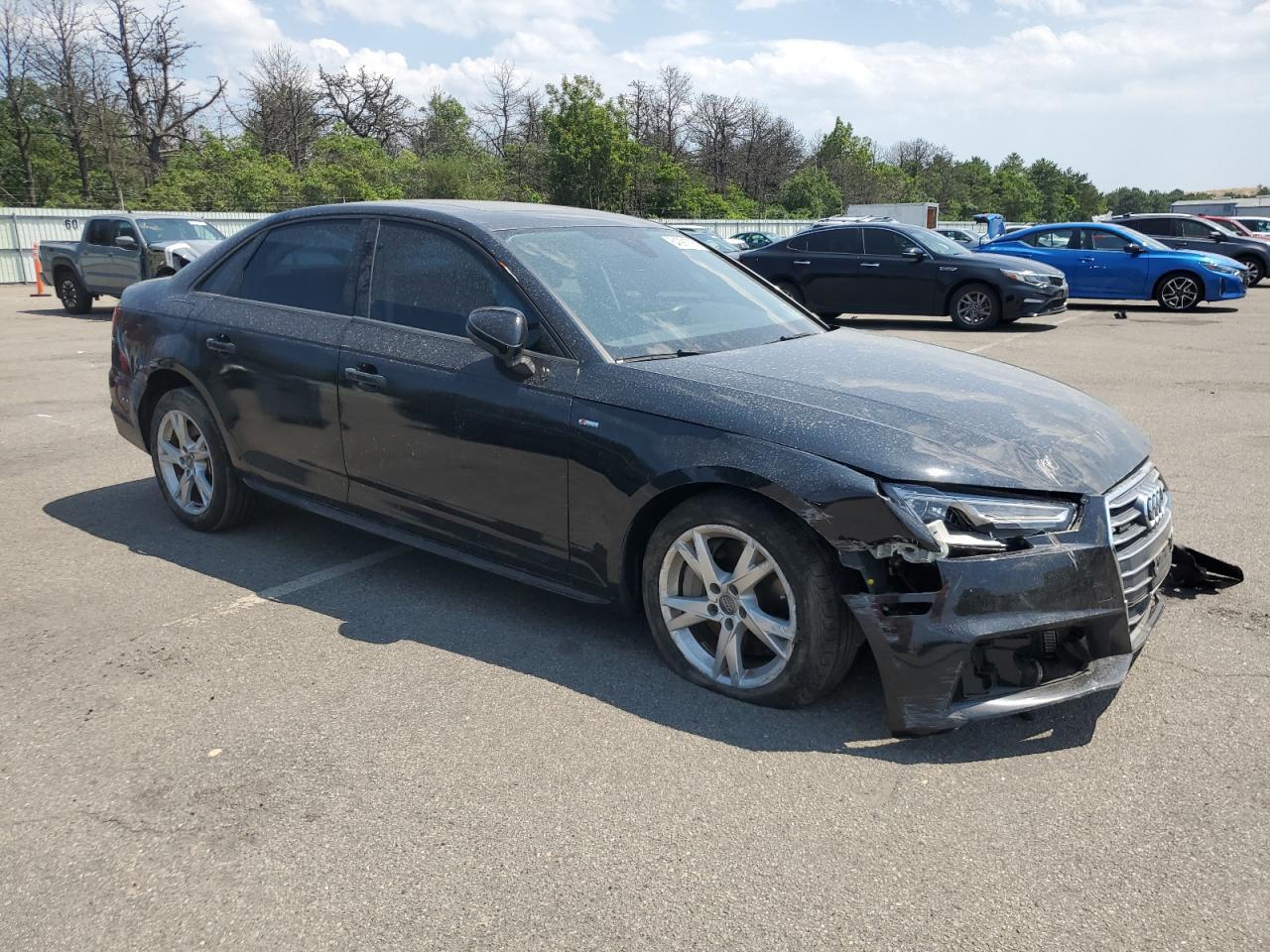 2018 Audi A4 Premium - Фото 4