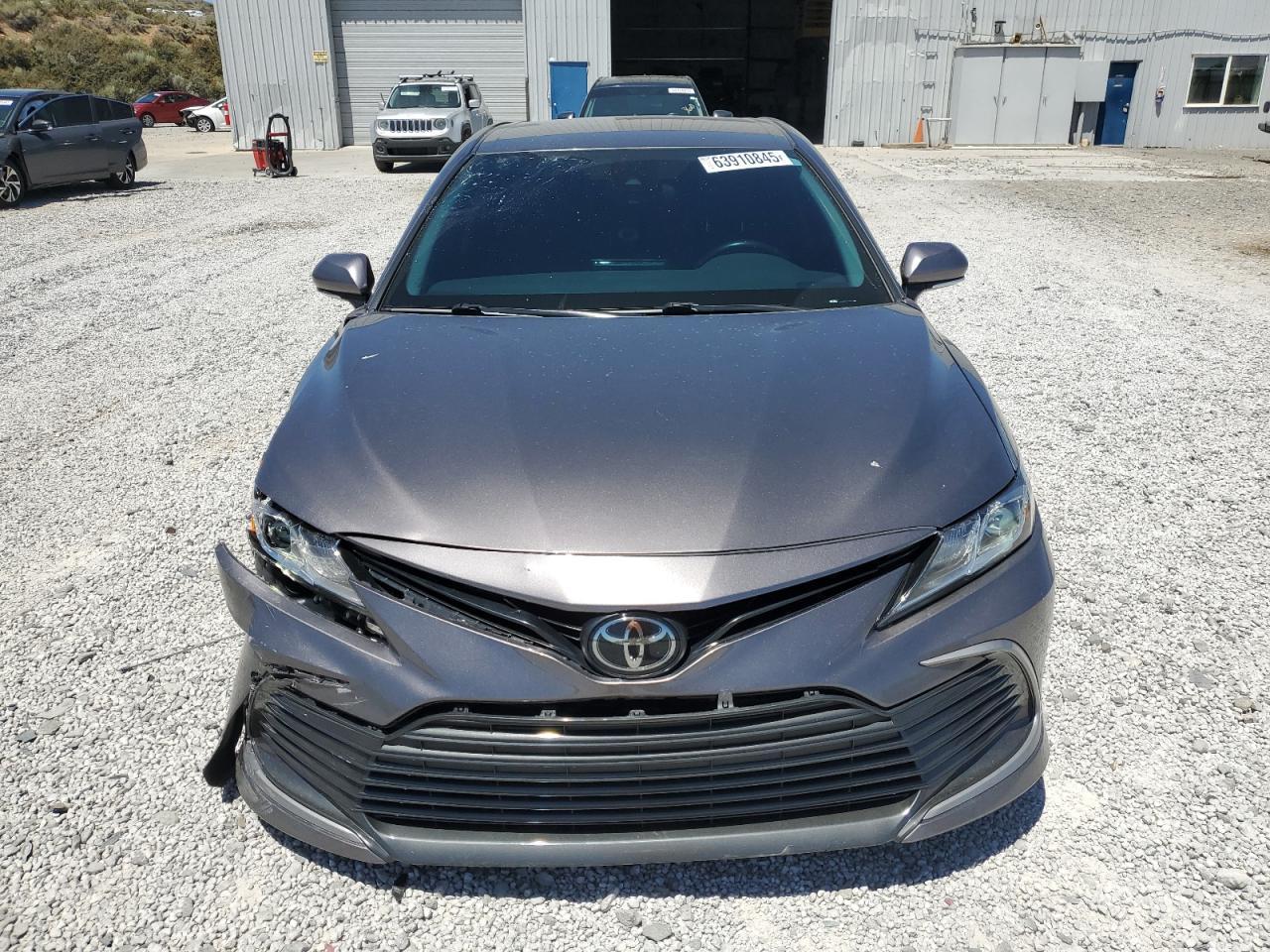 2021 Toyota Camry Le - Image 5