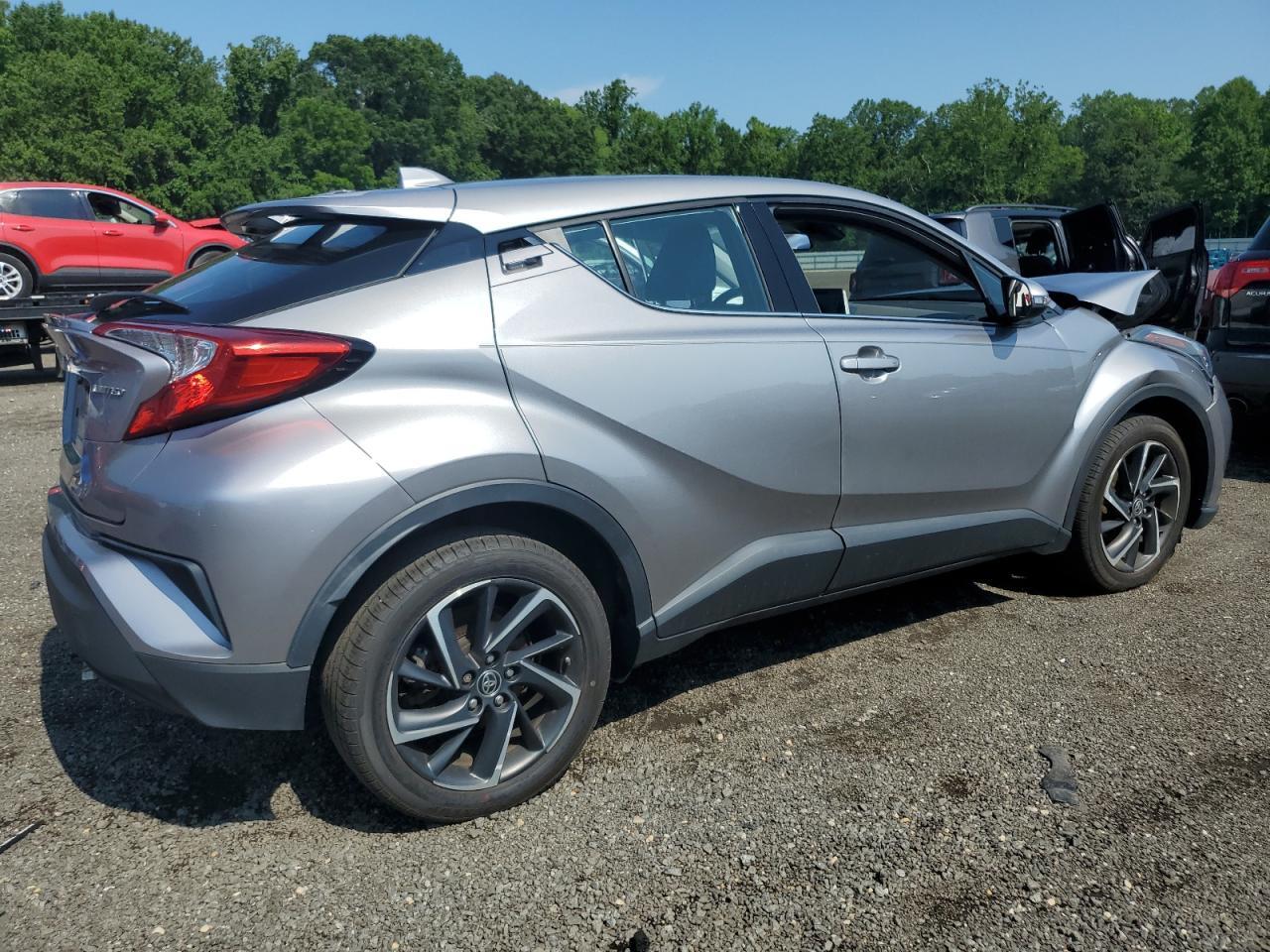 2020 Toyota C-Hr Xle - Image 3