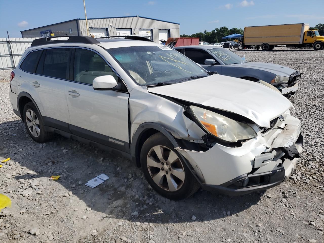 2010 Subaru Outback 2.5I Limited - Image 4