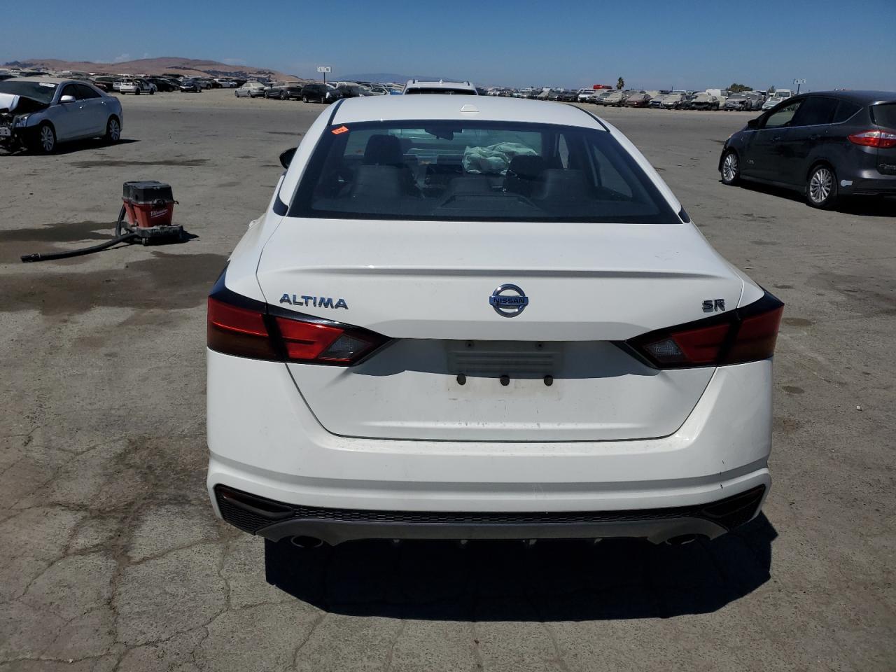 2019 Nissan Altima Sr - Фото 6
