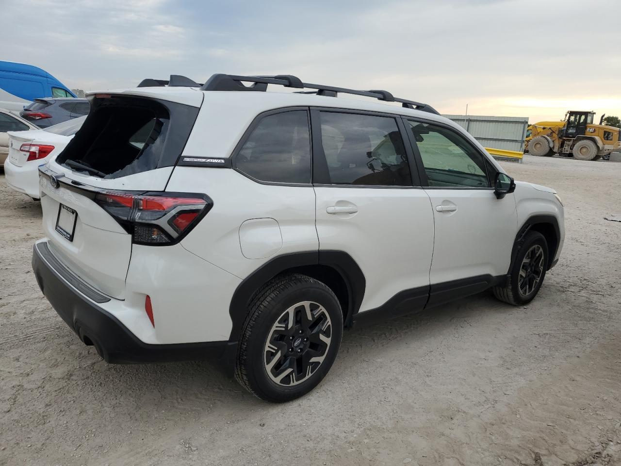 2025 Subaru Forester Premium - Фото 3