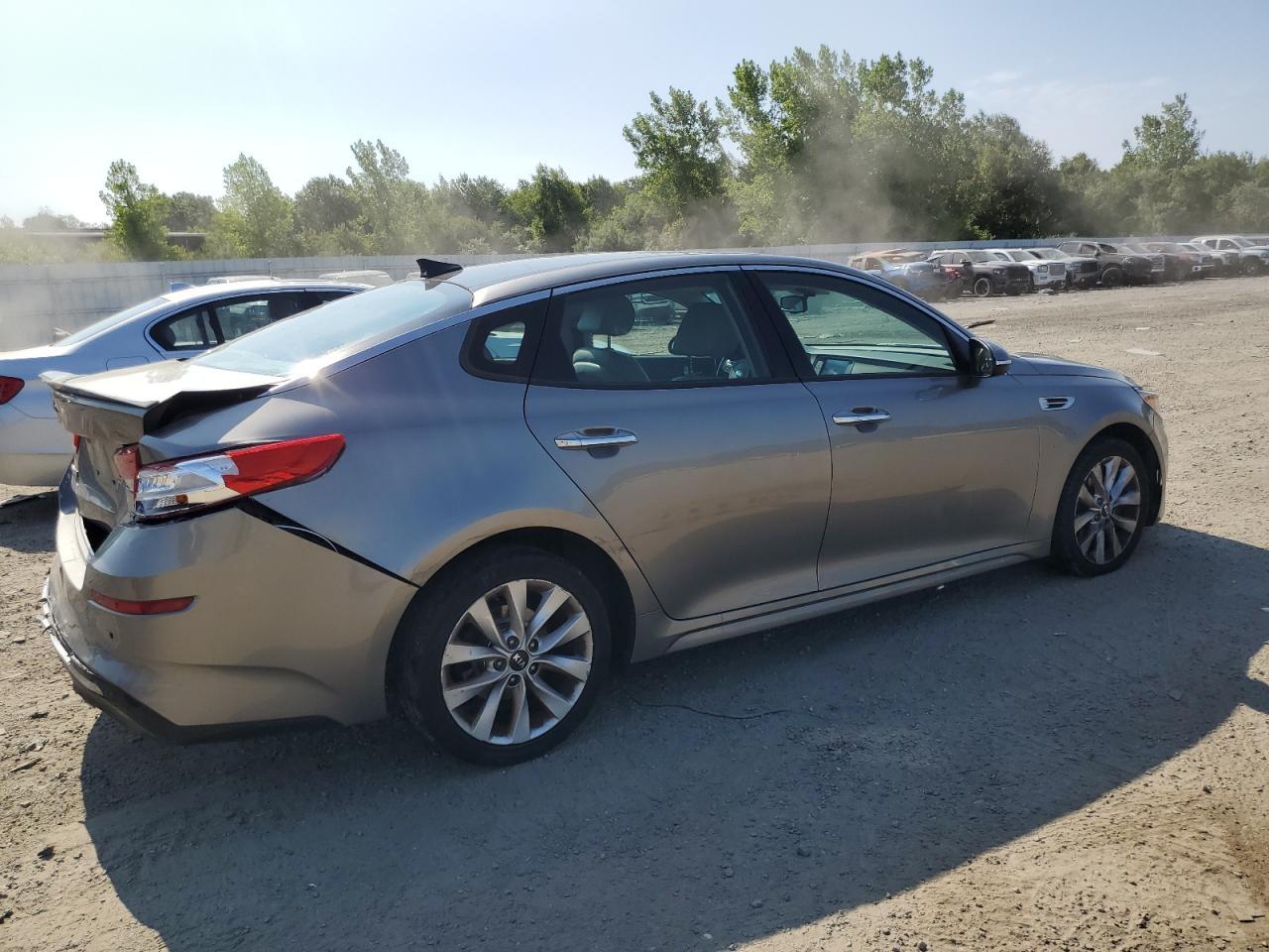2016 Kia Optima Ex - Фото 3