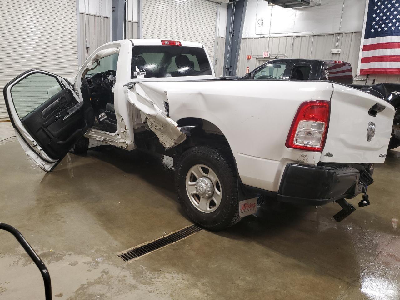 2020 Ram 2500 Tradesman - Фото 2