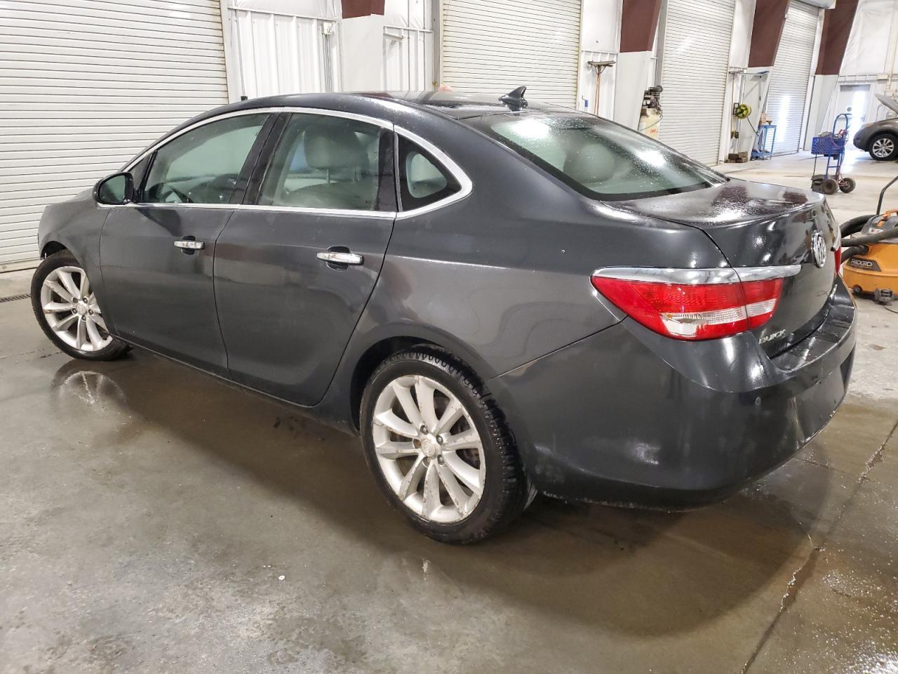 2014 Buick Verano Convenience - Фото 2