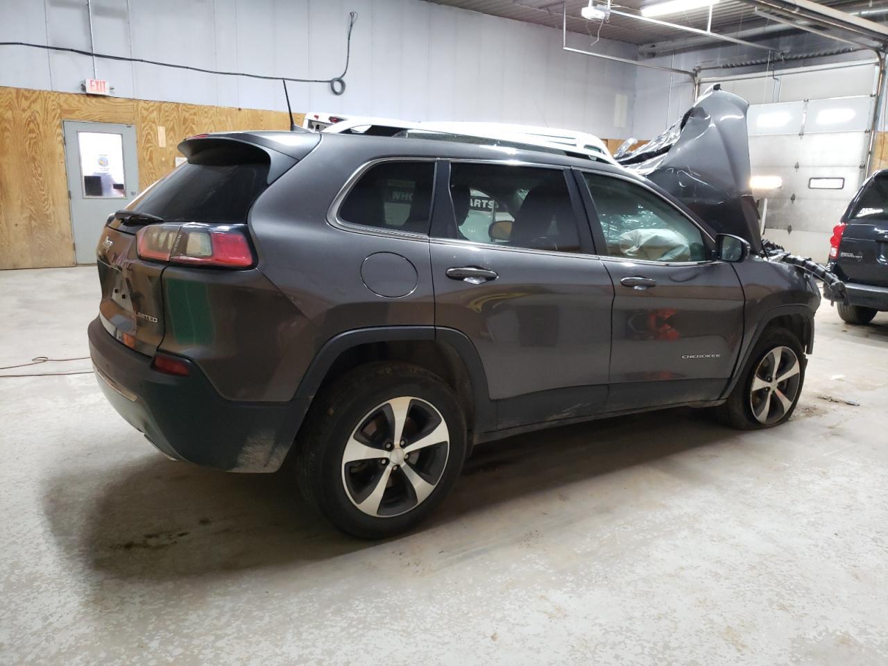 2019 Jeep Cherokee Limited - Image 3