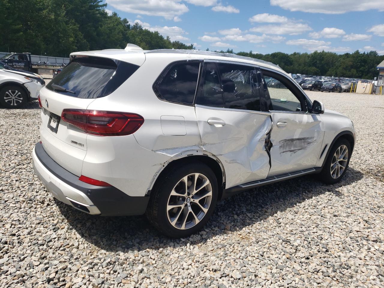 2019 BMW X5 xDrive40I - Image 3