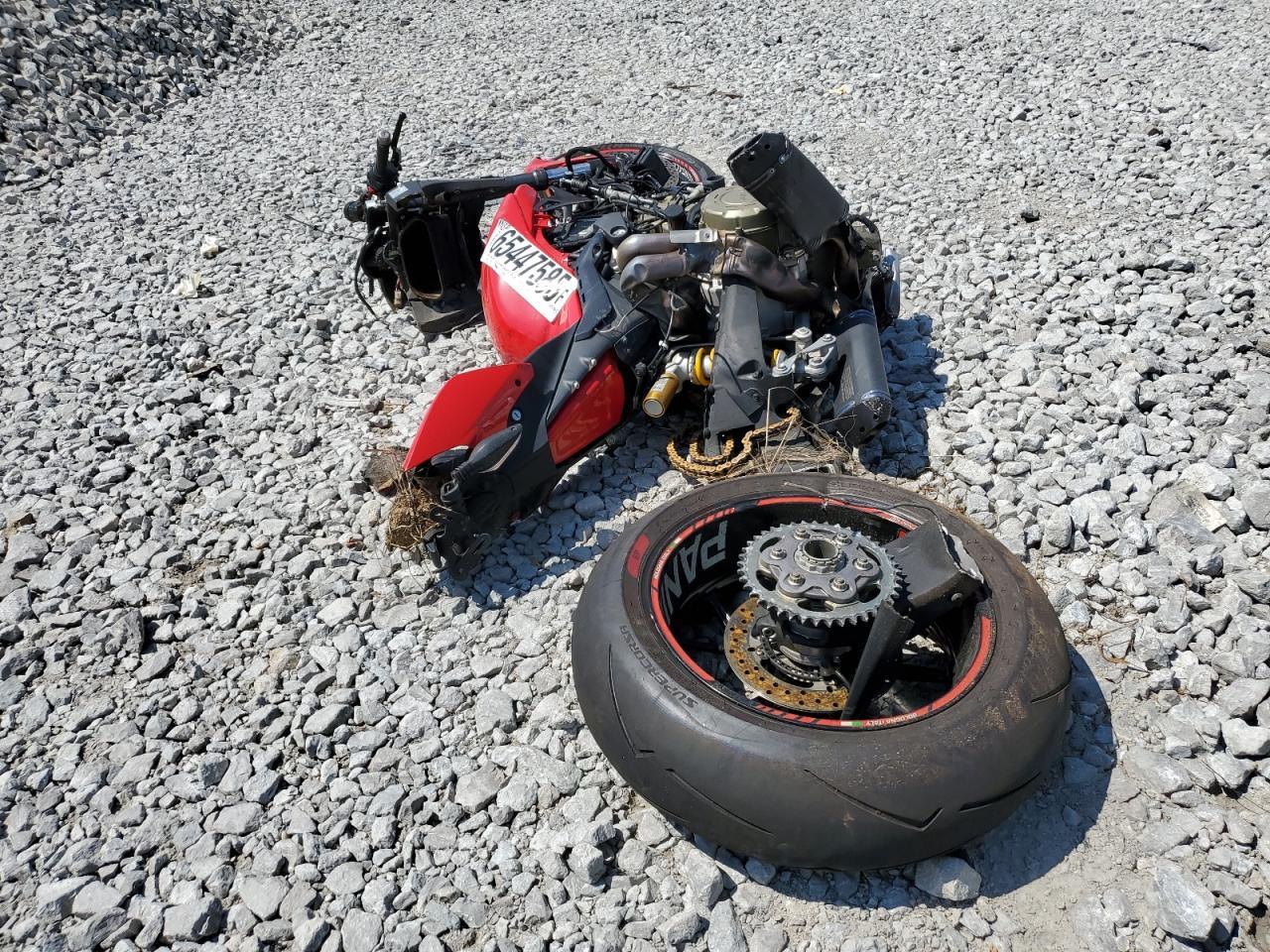 2022 Ducati Panigale V4S - Image 4