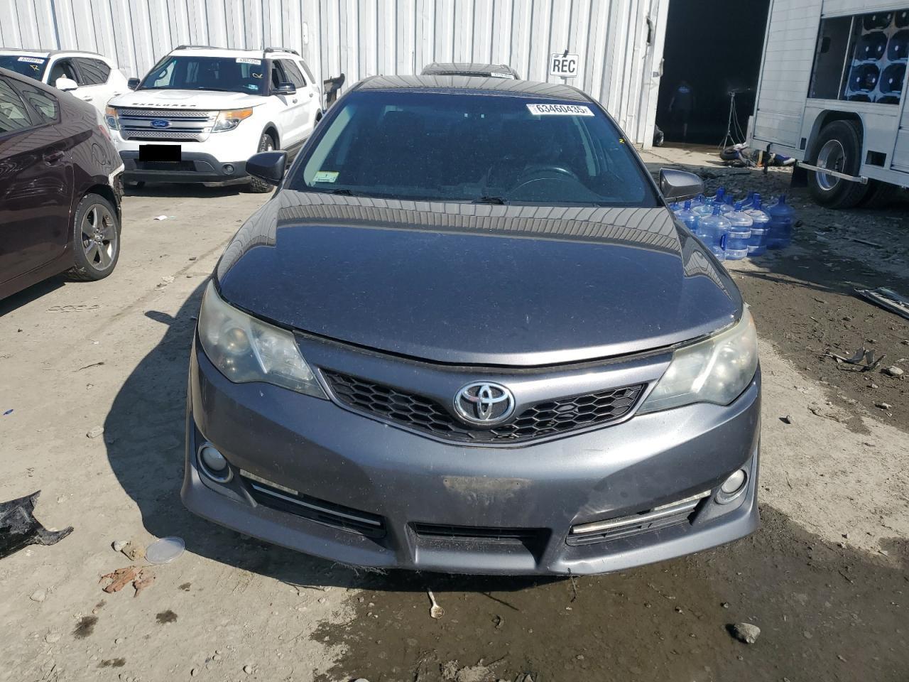 2014 Toyota Camry L - Image 5