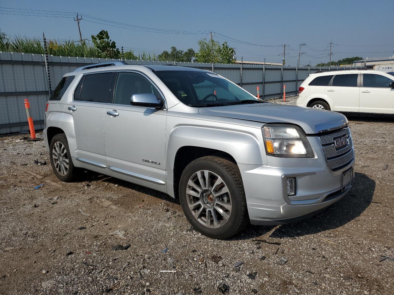 2017 GMC Terrain Denali - Фото 4
