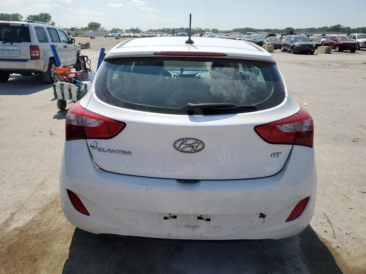 2017 Hyundai Elantra Gt - Image 6