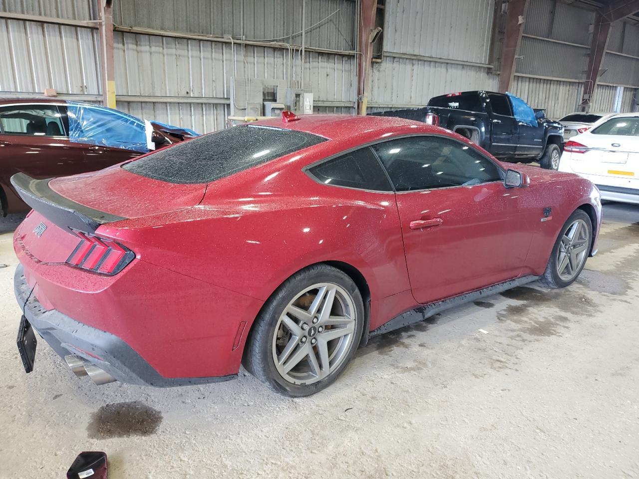 2024 Ford Mustang Gt - Фото 3