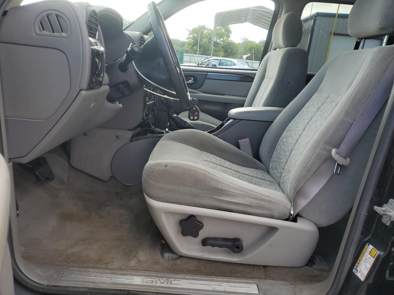 2005 GMC Envoy - Image 7