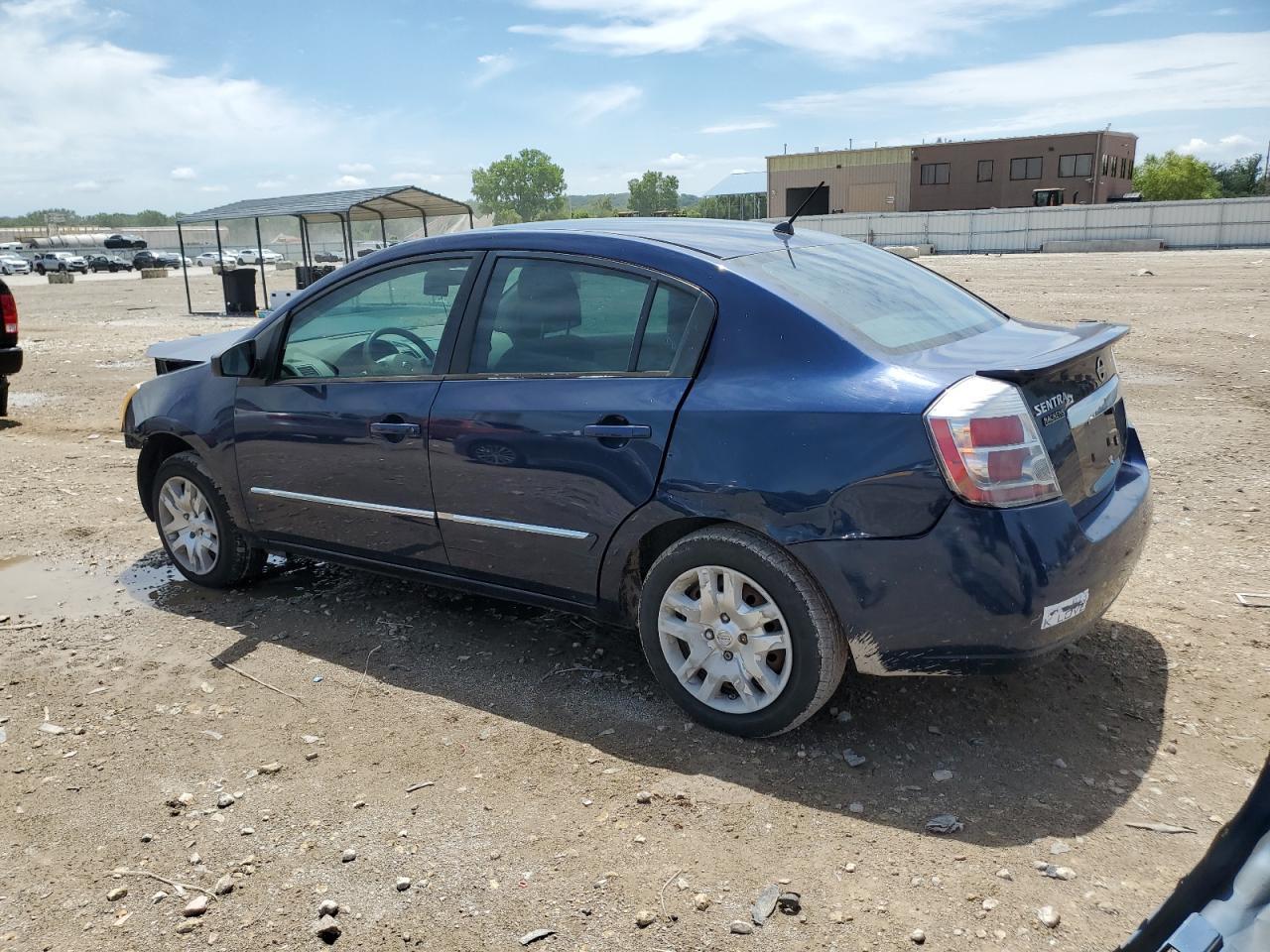 2011 Nissan Sentra 2.0 - Фото 2