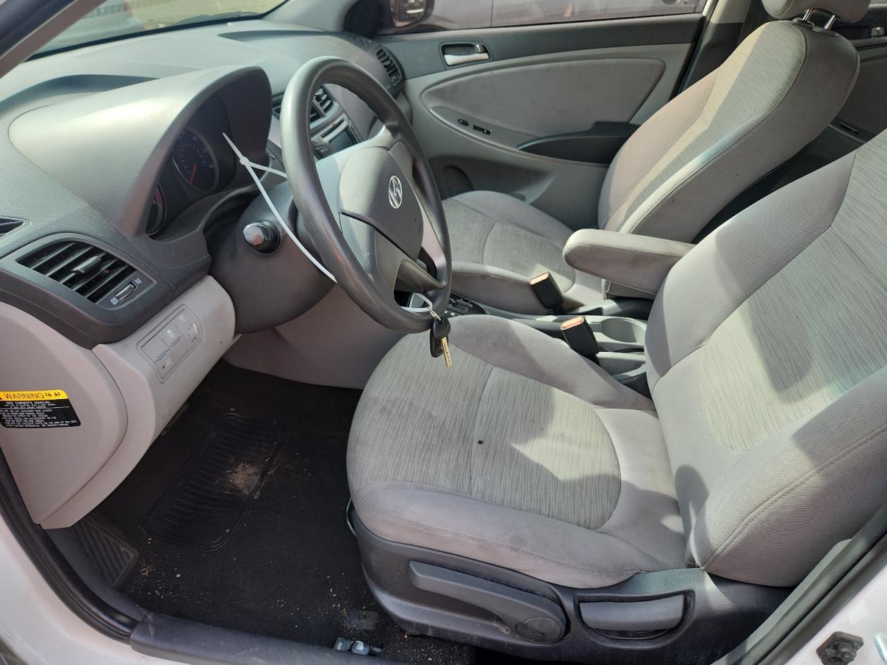 2017 Hyundai Accent Se - Image 7