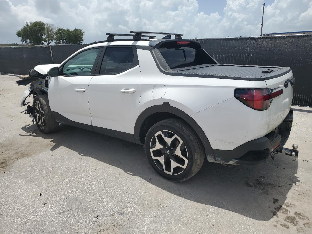 2024 Hyundai Santa Cruz Limited - Image 2