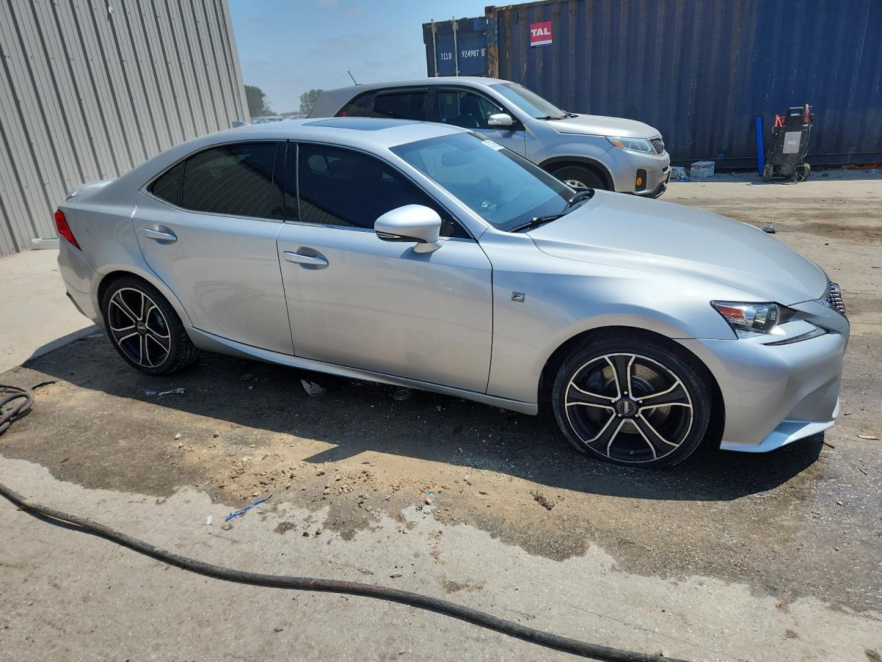 2016 Lexus Is 350 - Image 4