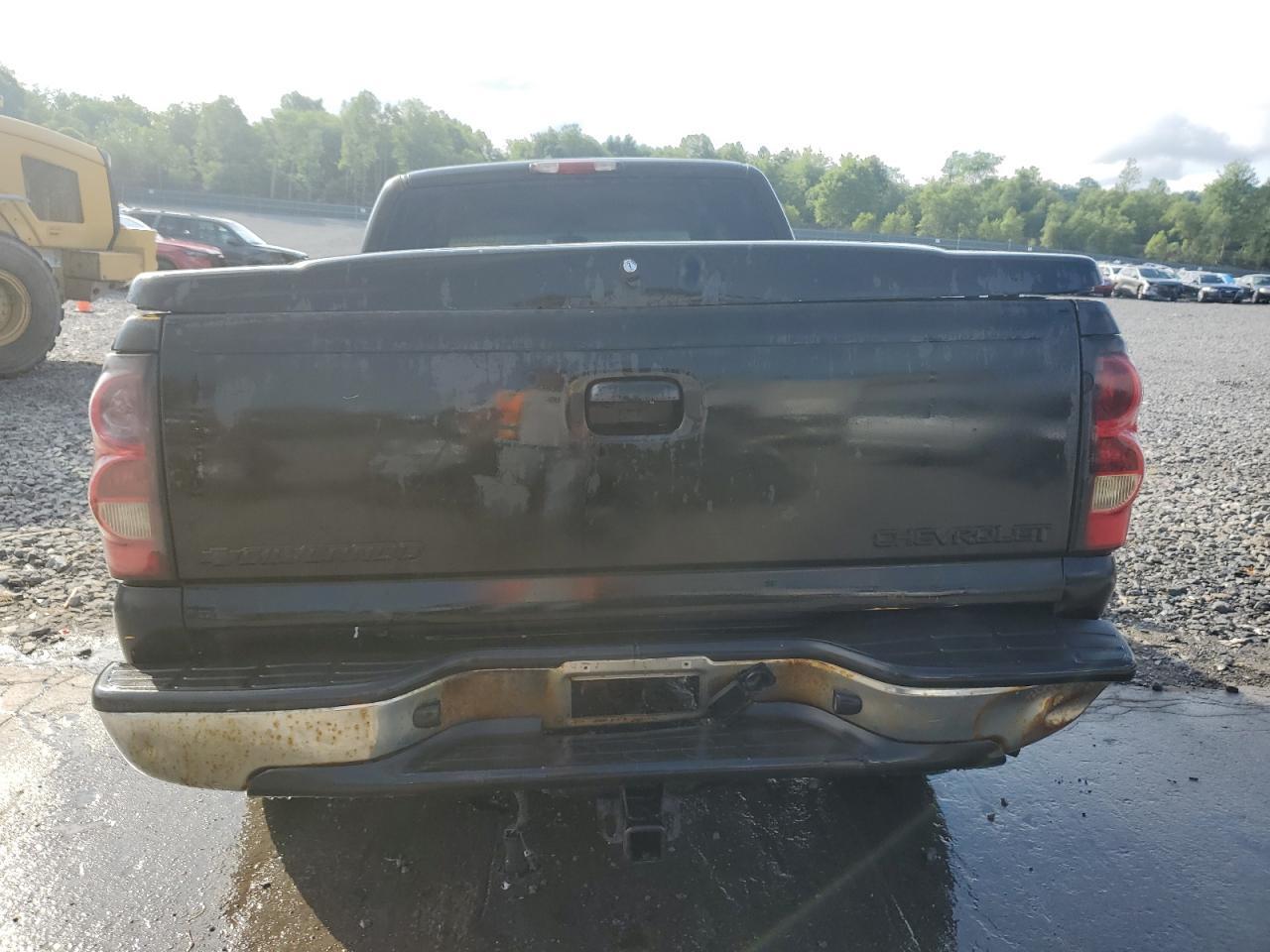 2003 Chevrolet Silverado K1500 - Image 6