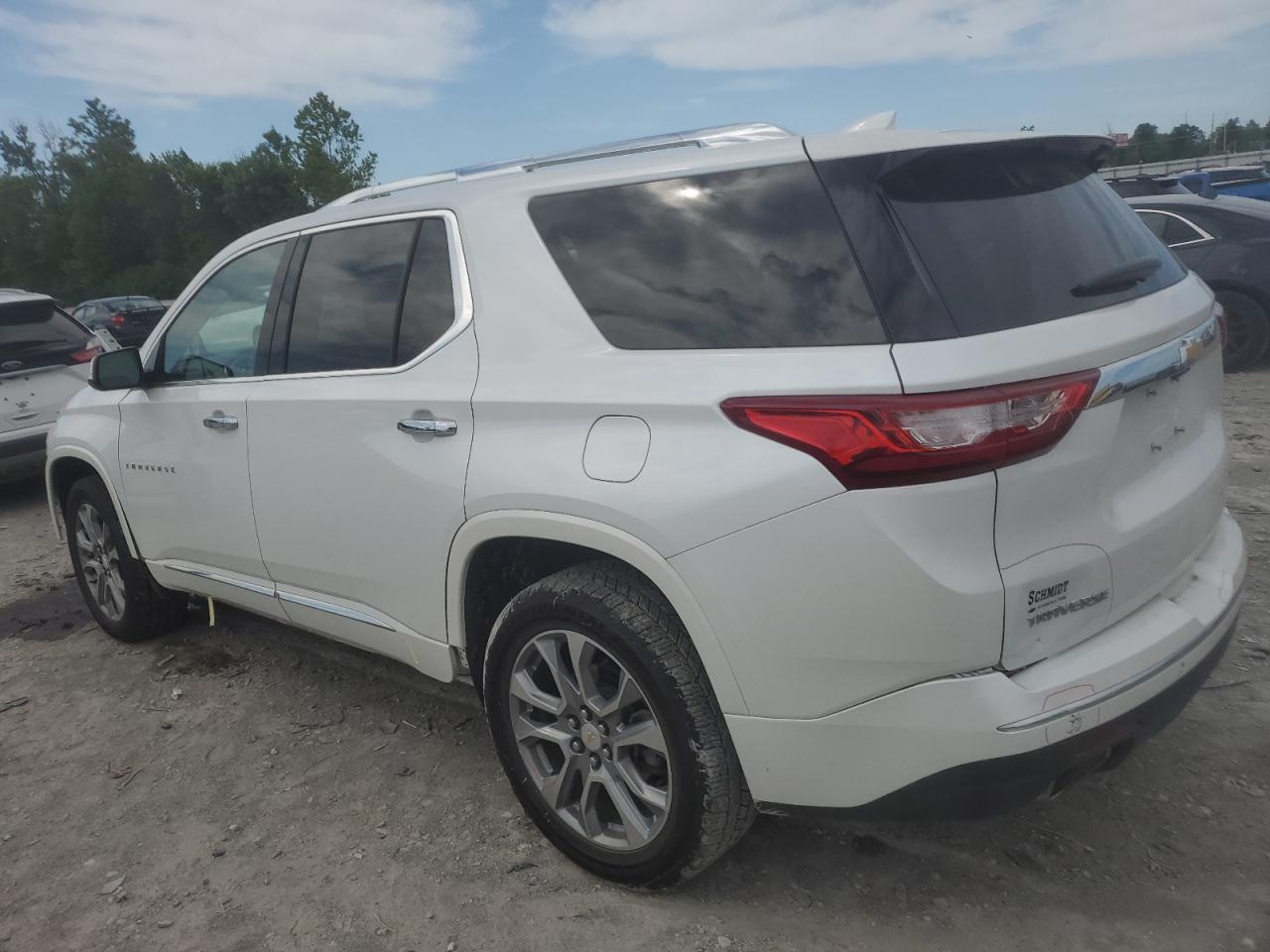 2019 Chevrolet Traverse Premier - Image 2