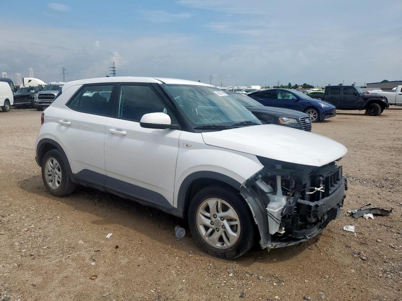 2021 Hyundai Venue Se - Image 4