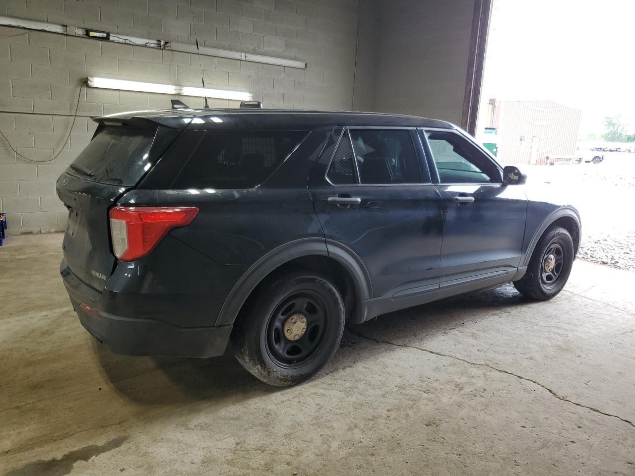2021 Ford Explorer Police Interceptor - Image 3
