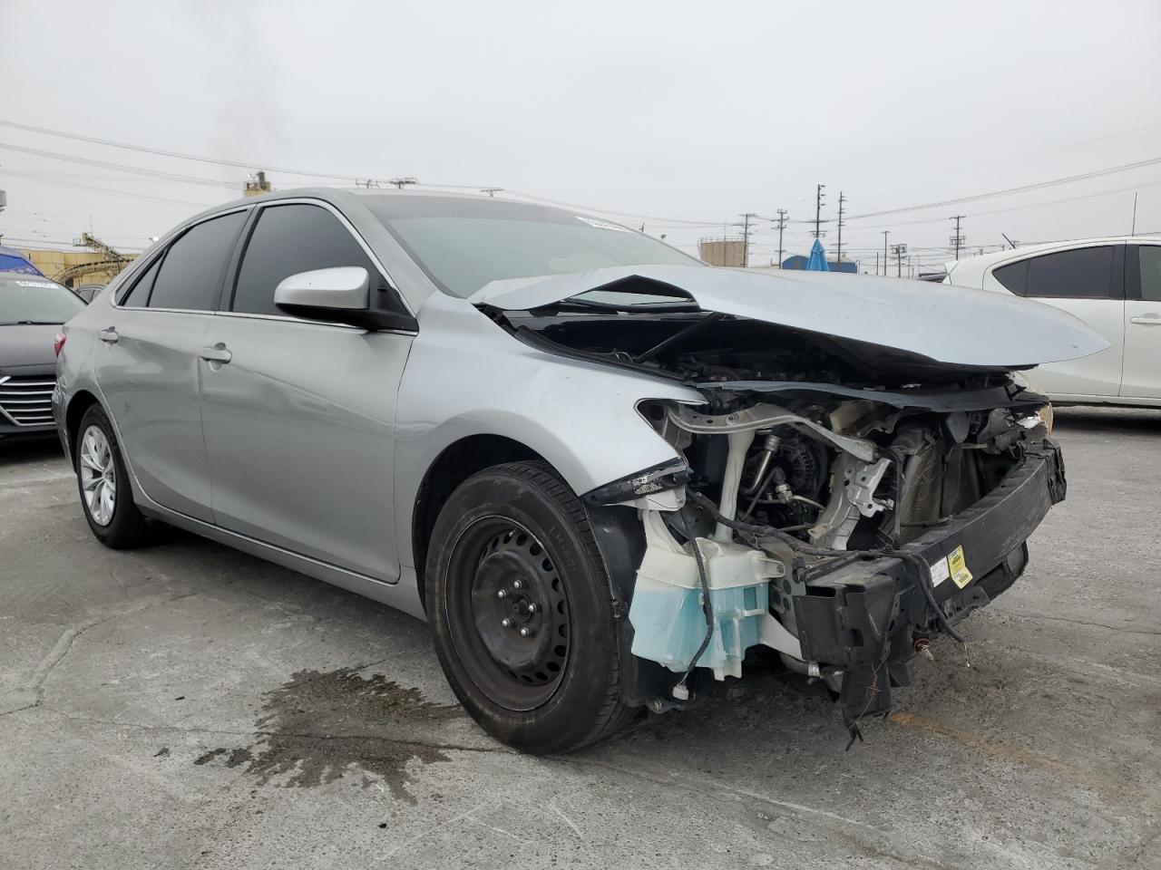 2015 Toyota Camry Le - Image 4